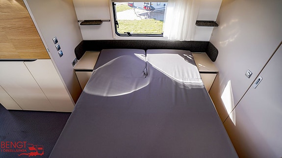 Adria ADORA 613 UT | Queenbädd | ALDE 16 of 21