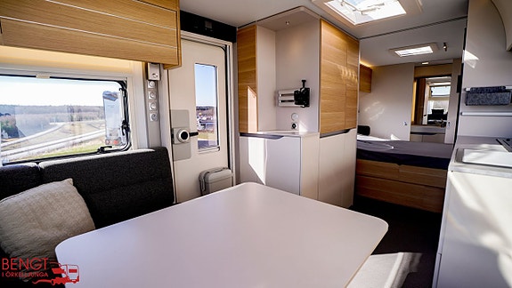 Adria ADORA 613 UT | Queenbädd | ALDE 8 of 21