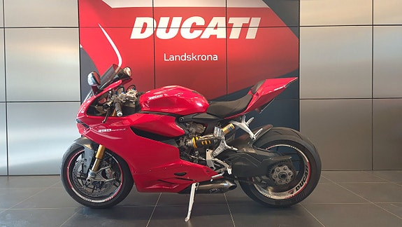 Ducati Panigale 1199 S 6 of 6