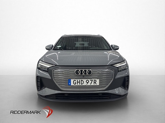 Audi Q4 e-tron 3 of 5