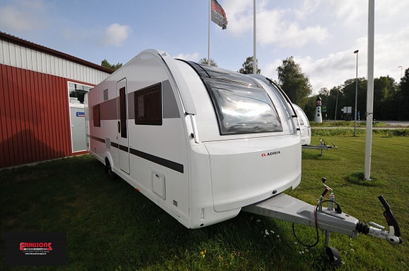 Adria Alpina 663 UK +AC 12 of 13