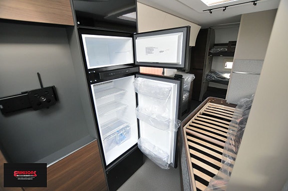 Adria Alpina 663 UK +AC 10 of 13