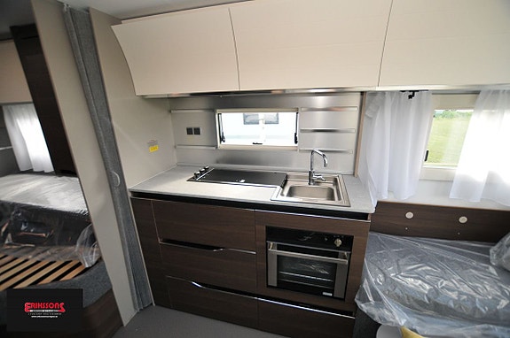 Adria Alpina 663 UK +AC 3 of 13