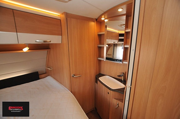 Knaus 590 8 of 16