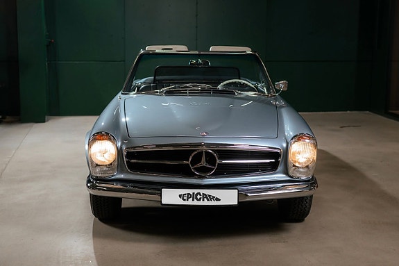 Mercedes-Benz 230 SL 5 of 5