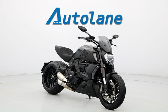 Ducati Diavel 1260 *Nyservad, Nya däck, Quickshifter