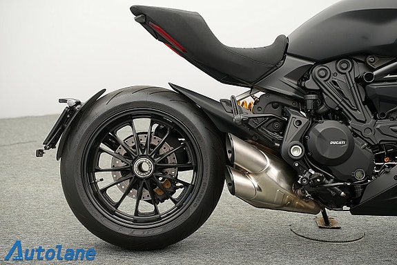 Ducati Diavel 1260 *Nyservad, Nya däck 10 of 30