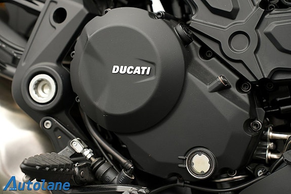 Ducati Diavel 1260 *Nyservad, Nya däck 24 of 30