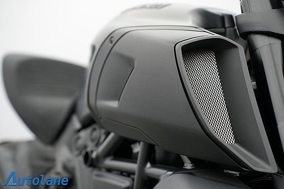 Ducati Diavel 1260 *Nyservad, Nya däck 22 of 30