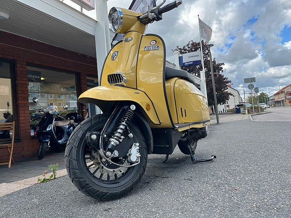 Royal Alloy GP 350 2 of 9