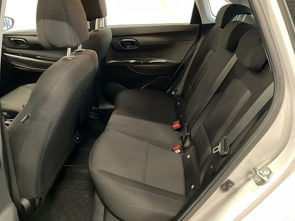 Hyundai i20 9 of 17