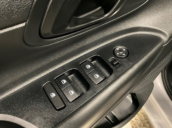 Hyundai i20 10 of 17