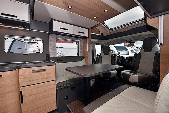 Knaus 700 LX L!VE WAVE Platinum Selection, Queenbed, Dubbelbädd 10 of 27