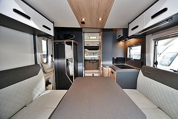 Knaus 700 LX L!VE WAVE Platinum Selection, Queenbed, Dubbelbädd 7 of 27