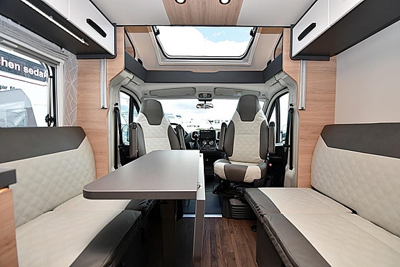 Knaus 700 LX L!VE WAVE Platinum Selection, Queenbed, Dubbelbädd 25 of 27