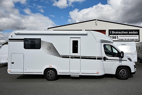 Knaus 700 LX L!VE WAVE Platinum Selection, Queenbed, Dubbelbädd 4 of 27