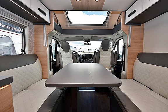 Knaus 700 LX L!VE WAVE Platinum Selection, Queenbed, Dubbelbädd 23 of 27