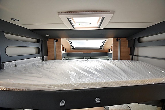 Knaus 700 LX L!VE WAVE Platinum Selection, Queenbed, Dubbelbädd 20 of 27