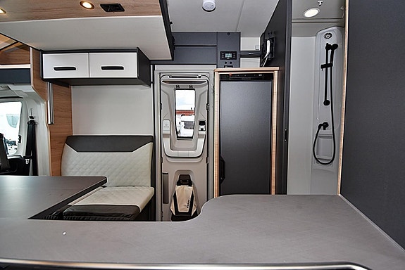 Knaus 700 LX L!VE WAVE Platinum Selection, Queenbed, Dubbelbädd 21 of 27