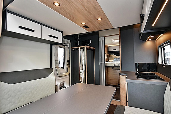 Knaus 700 LX L!VE WAVE Platinum Selection, Queenbed, Dubbelbädd 5 of 27