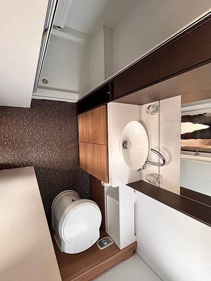 ADRIA ALPINA 753 HT. Ac/Frontkök/Långbädd/Förtält. 2020 7 of 12
