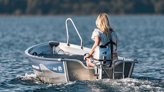 Linder 440 Fishing Mercury 4-5 hk (0% ränta i 24 mån)