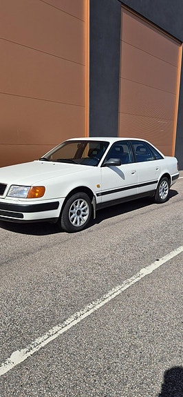 Audi 100 3 of 5