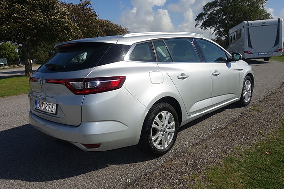 Renault Megane IV 4 of 5