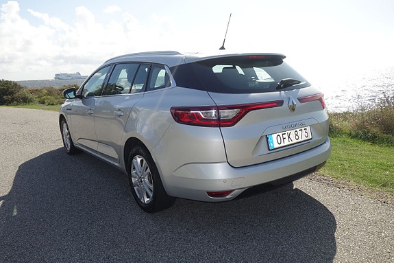 Renault Megane IV 3 of 5