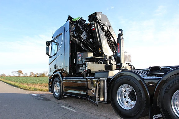Scania R590 B8X4*4NB  Kran Lastväxlare HIAB EX Hipro 302E-6 9 of 12