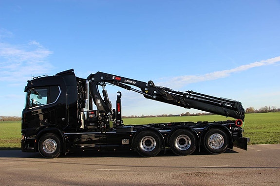 Scania R590 B8X4*4NB  Kran Lastväxlare HIAB X-Hipro 302 Jibb
