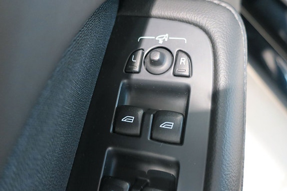 Volvo V60 13 of 13