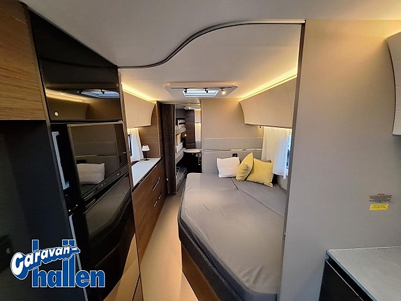 Adria Alpina 763 UK 24 of 27