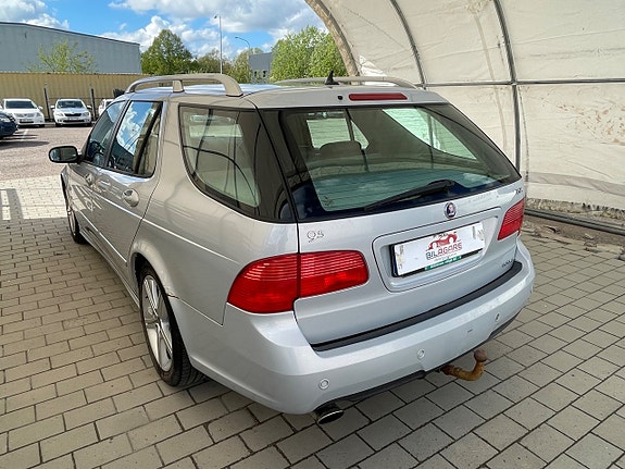 Saab 9-5 2 of 5