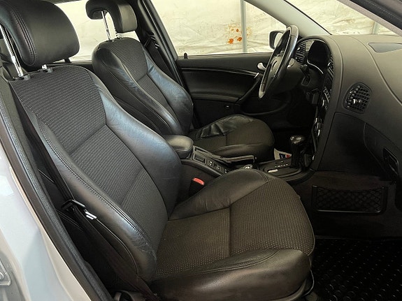 Saab 9-5 13 of 25