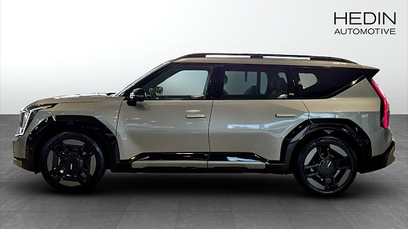 Kia EV9 4 of 5