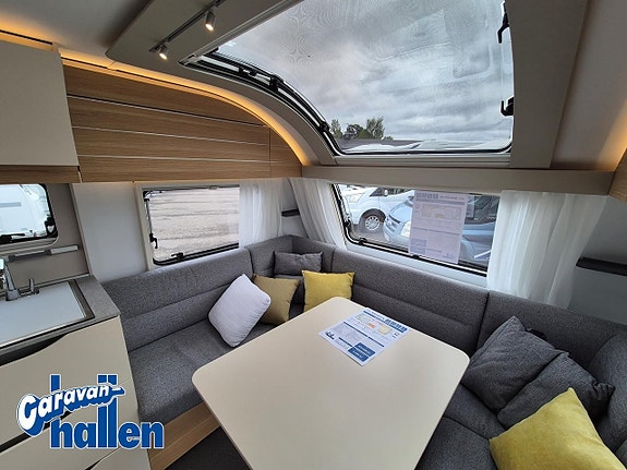 Adria Adora 613 UT 8 of 24