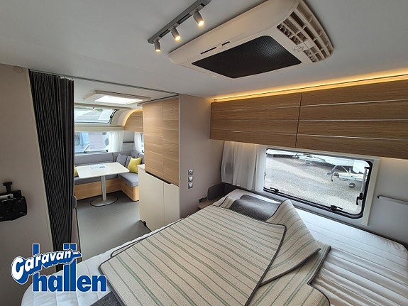 Adria Adora 613 UT 18 of 24