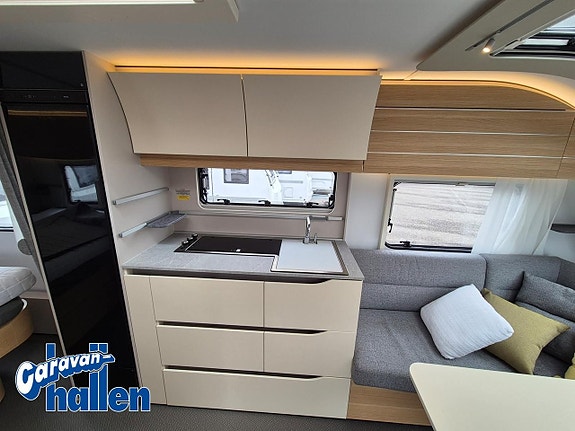 Adria Adora 613 UT 11 of 24