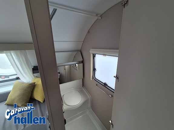 Adria Adora 613 PK 12 of 18