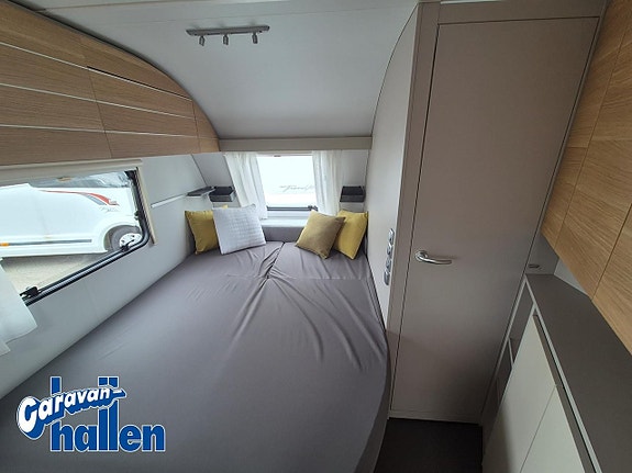 Adria Adora 613 PK 11 of 18