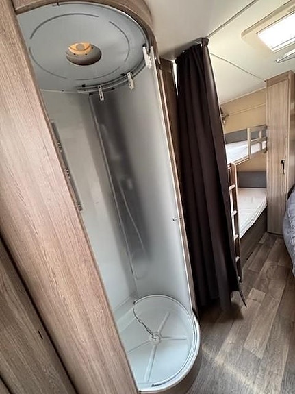 Kabe ROYAL 780 DGLE KS Barnkammare, AC, Mover, Takmonterad markis 7 of 10