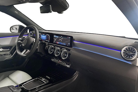 Mercedes-Benz A250 e 10 of 19