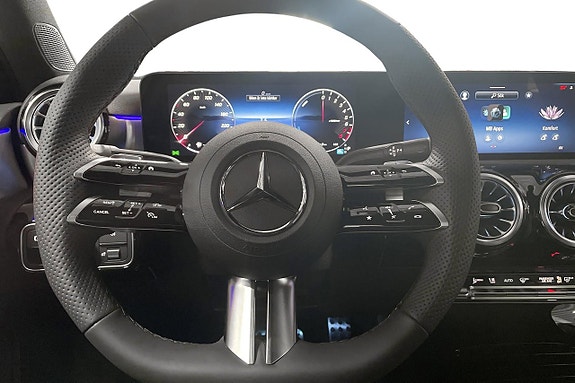 Mercedes-Benz A250 e 13 of 19