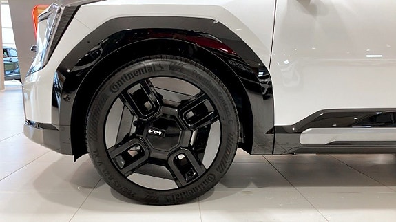 Kia EV9 13 of 15