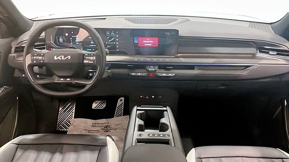 Kia EV9 7 of 15