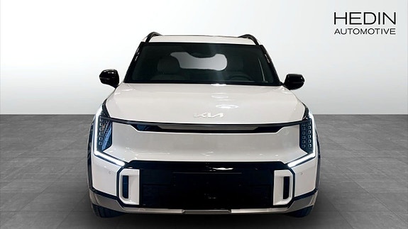 Kia EV9 2 of 5