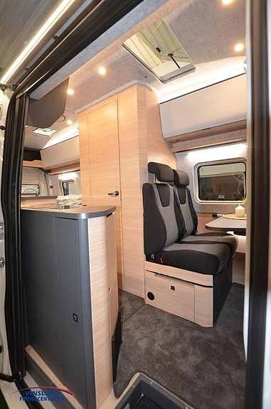 Hobby Maxia Van 680 ET 3 of 13