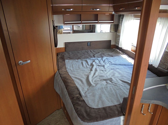 Knaus Südwind Exclusive 560 (markis)(Förtält)(LAGERRENSNING) 7 of 10