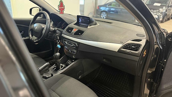 Renault Megane 16 of 17